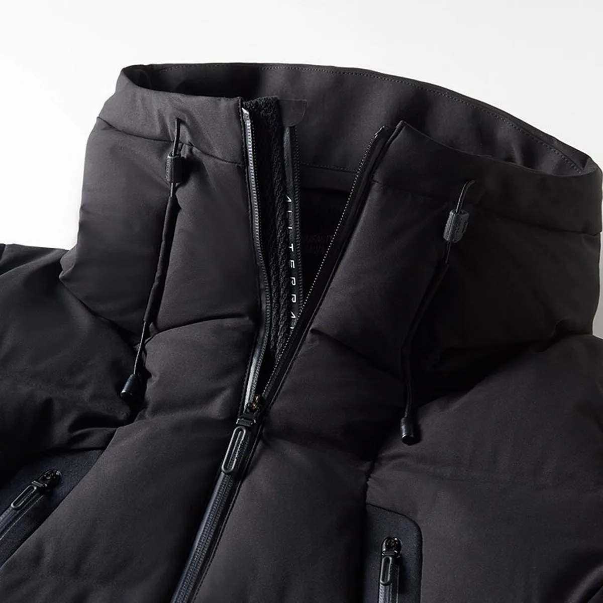 Descente MIZUSAWA DOWN JACKET "MOUNTAINEER" Black