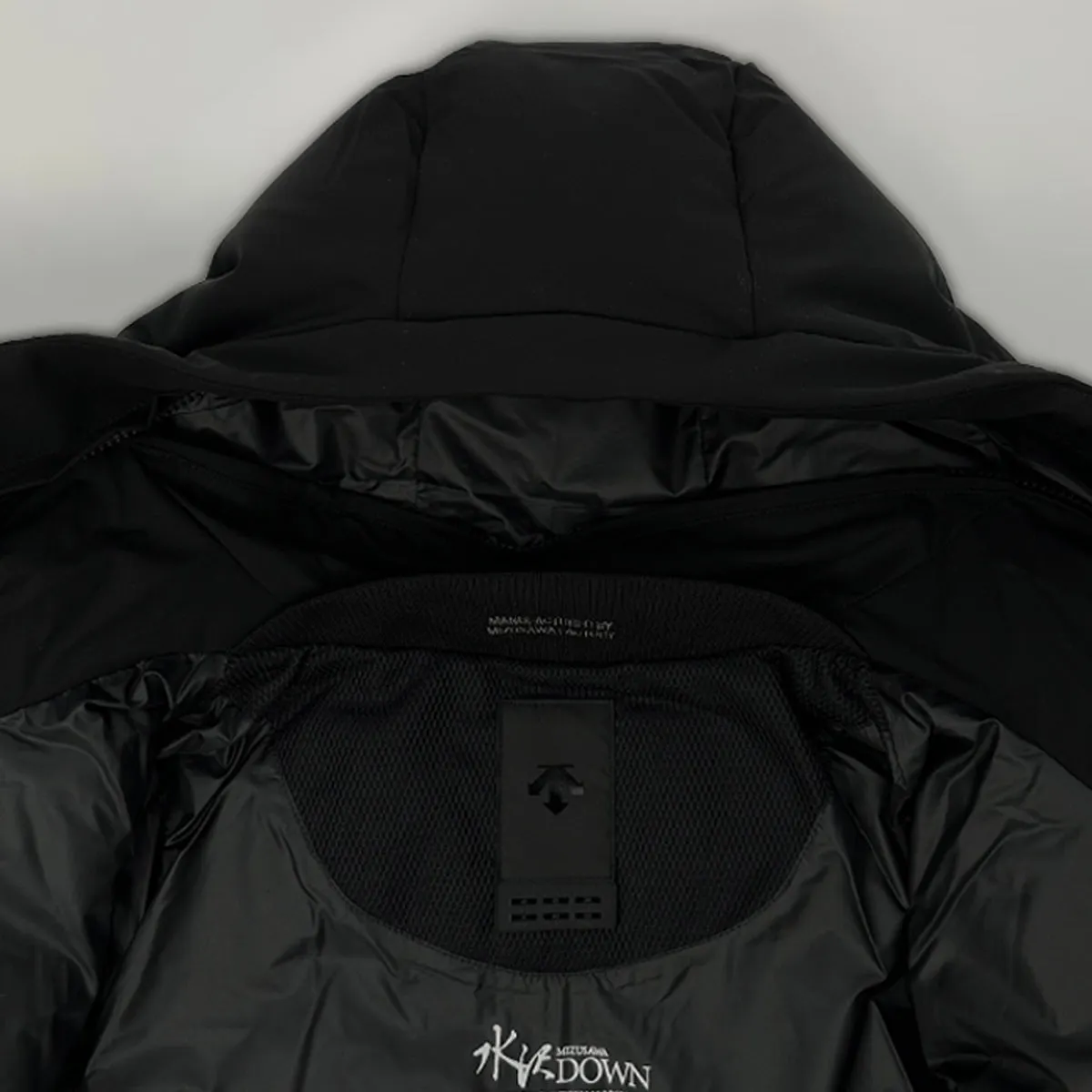 Descente MIZUSAWA DOWN JACKET "MOUNTAINEER" Black