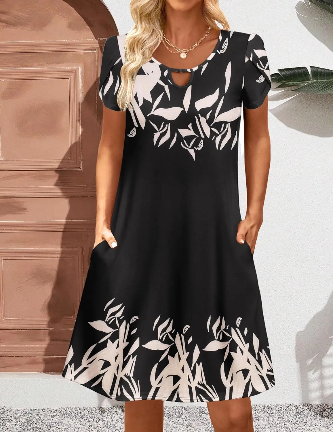 Zeagoo Women's Casual A-Line Dresses with Pockets Summer Floral Tshirt Dress Short Sleeve Mini Dress Flowy Sundresses